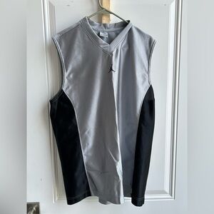 Jordan | Men's Gray and Black | Jersey | Size Medium